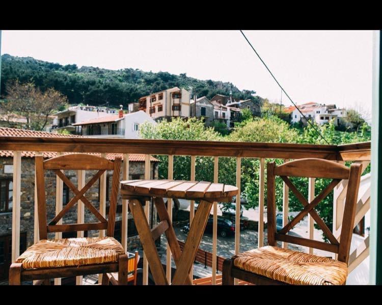Axiokersa Suites Самотраки Екстериор снимка