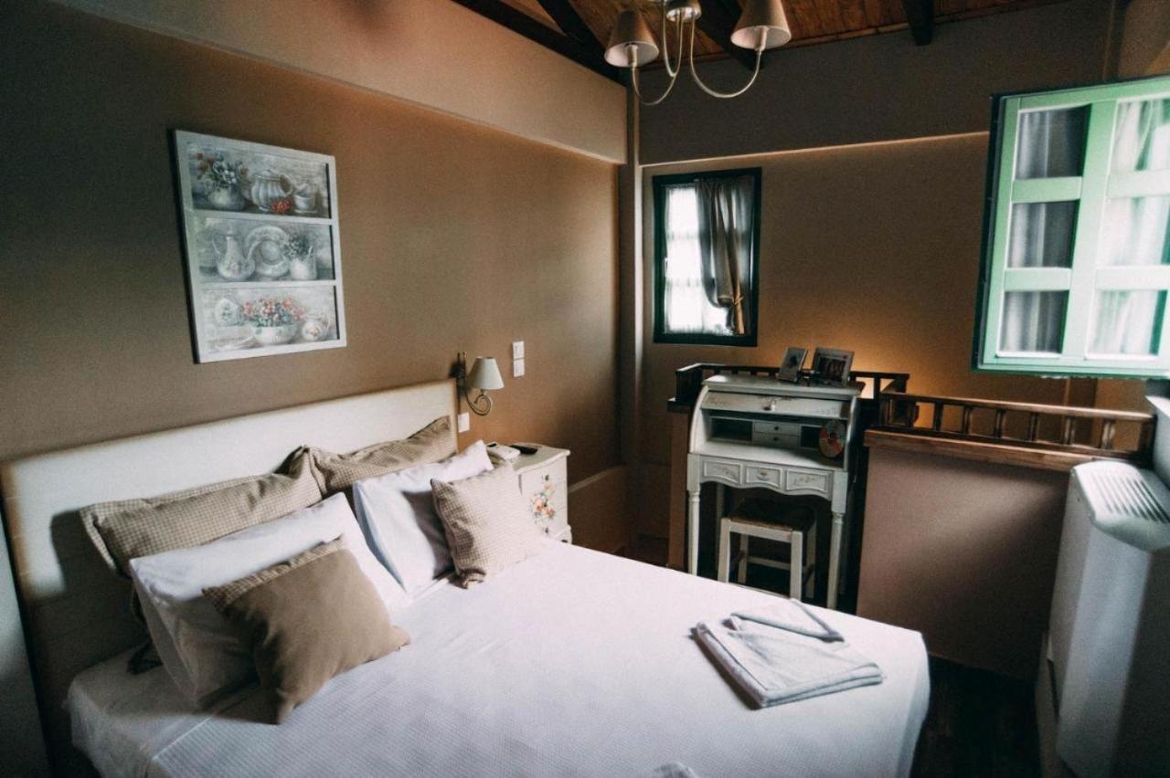 Axiokersa Suites Самотраки Екстериор снимка
